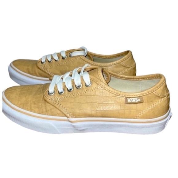 Vans sneakers embossed croc mustard leather white lace up size 7 wmns - Picture 1 of 11